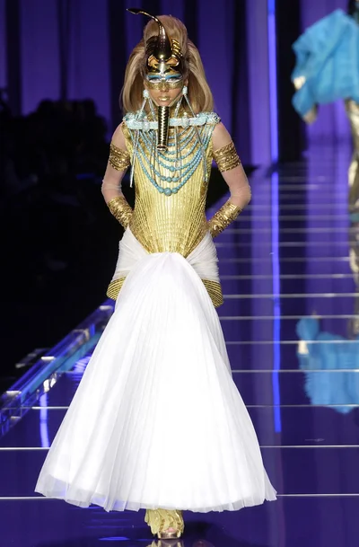 Look 7